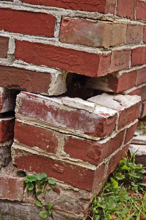 Cost To Repair A Leaking Chimney, How Much Does It Cost To Repair A Brick Fireplace